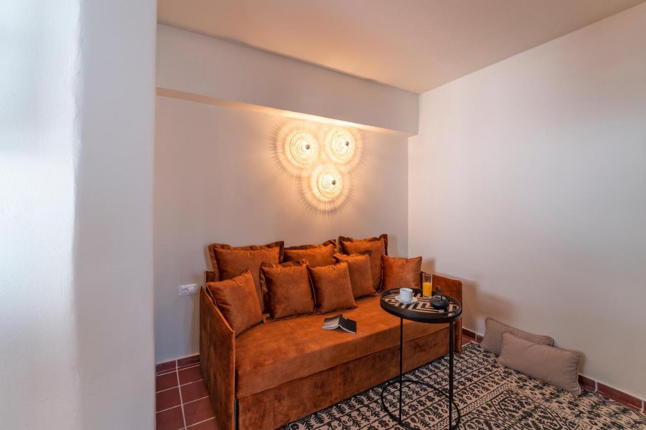 Maris Lindos Suites & Apartments Экстерьер фото