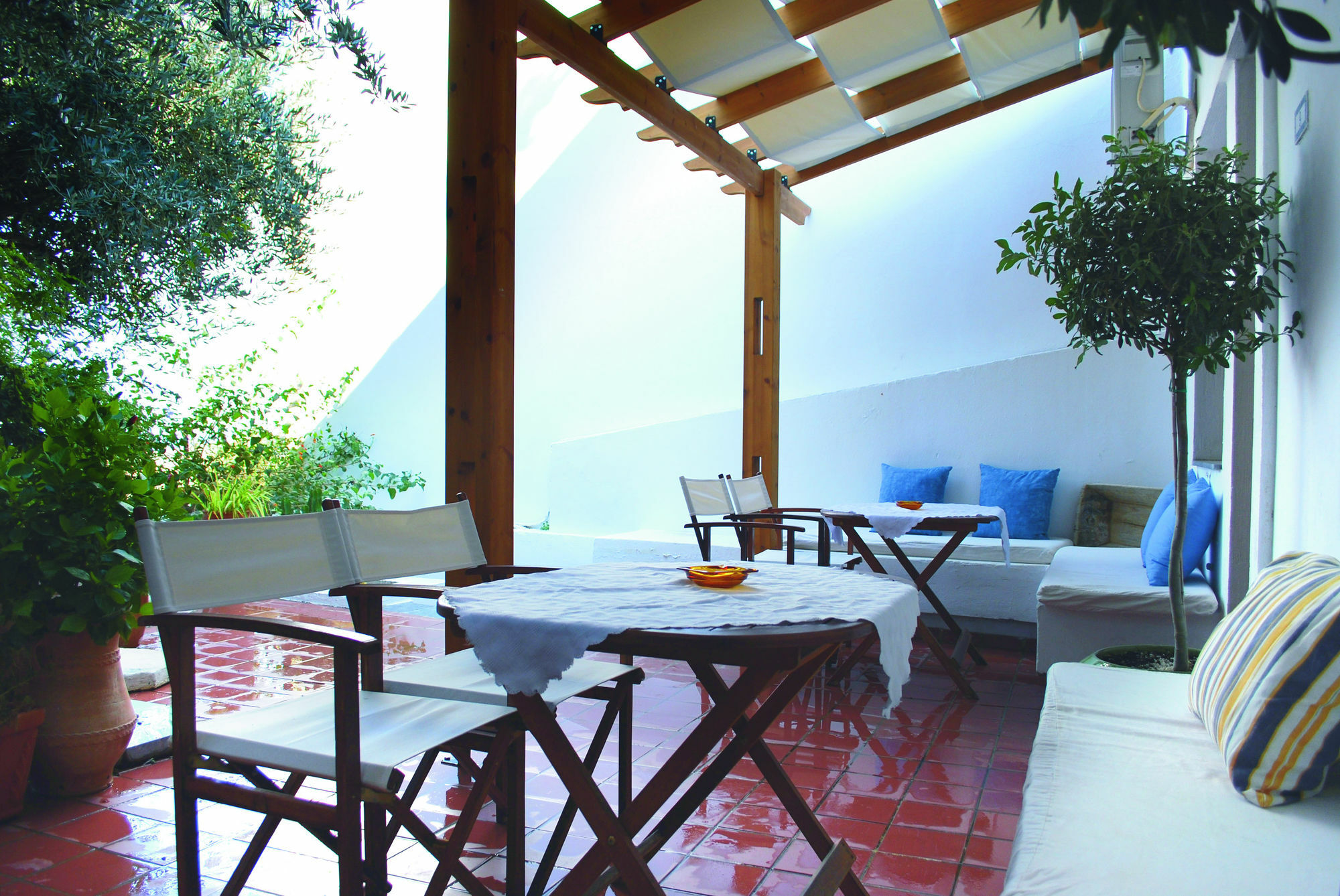 Maris Lindos Suites & Apartments Экстерьер фото